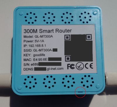 Rear cover of GL-MT300A showing opening pry location Rear cover of GL-MT300A showing opening pry location