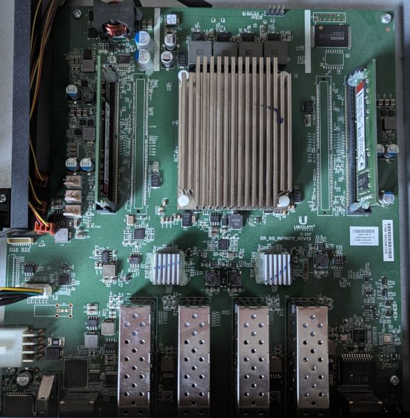 edgerouter_infinity_board.jpg edgerouter_infinity_board.jpg